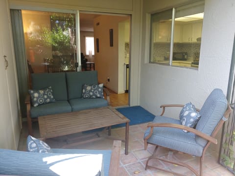 Terrace Condo - outside living and BBQ!