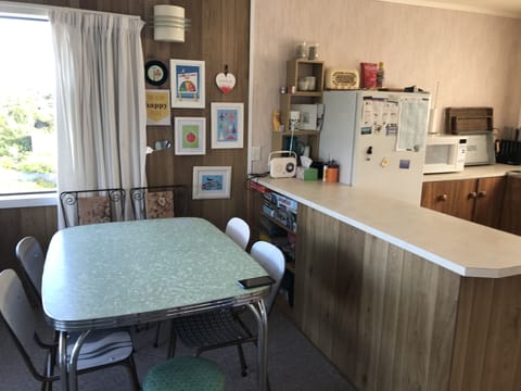 Dining/Kitchen