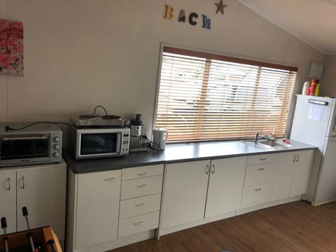 Fridge, microwave, oven, coffee/tea maker