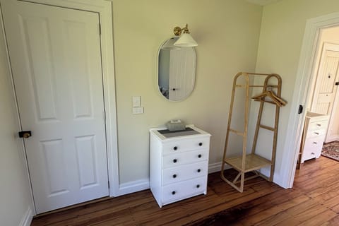 Bedroom 3 showing door from Bedroom 4 and entry to Bedroom 2.