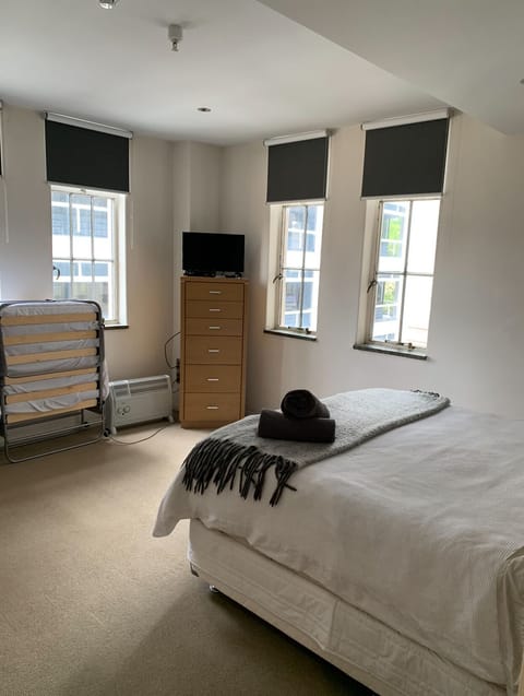 2 bedrooms, free WiFi, bed sheets, wheelchair access