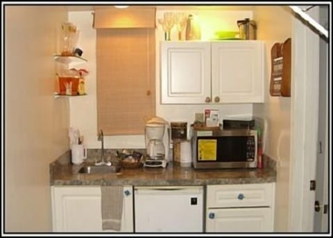 Fridge, microwave, coffee/tea maker, electric kettle