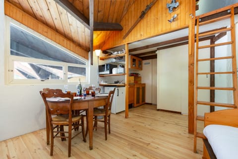 Open plan kitchen/living room