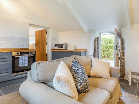 Open plan living space | Curlews, Buryas Bridge, near Penzance
