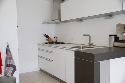 Rustle up a feast in the modern, fully equipped kitchen.