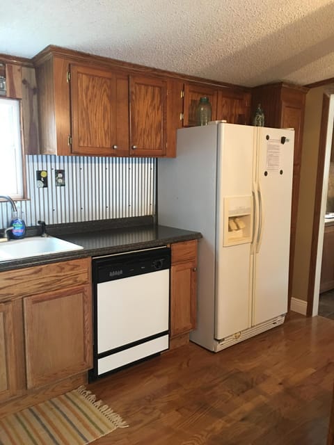 Another view of kitchen