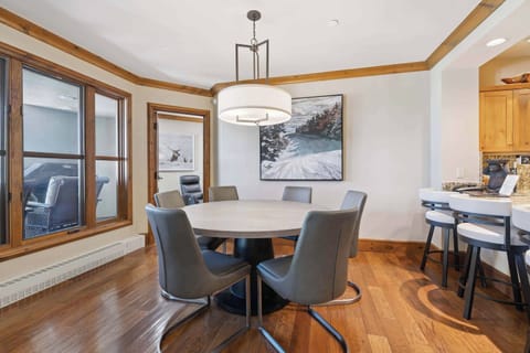 hyattcondo-1-6735_54686572177_o