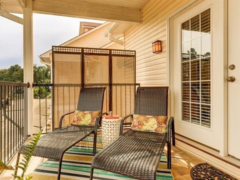 Your private balcony loungers....