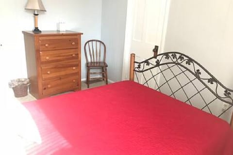 Goldilocks would call this room...just right.
Full size bed Room #7