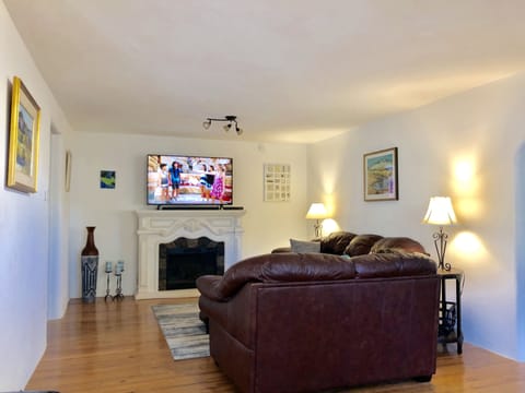 Flat-screen TV, fireplace
