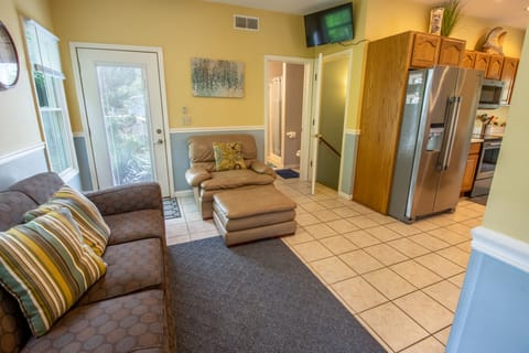 Main Level | Living Room