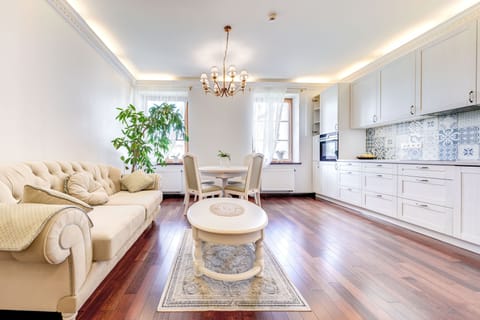 Living room, dining area and kitchen