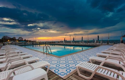 Indoor pool, outdoor pool