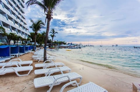 Sun loungers, beach towels