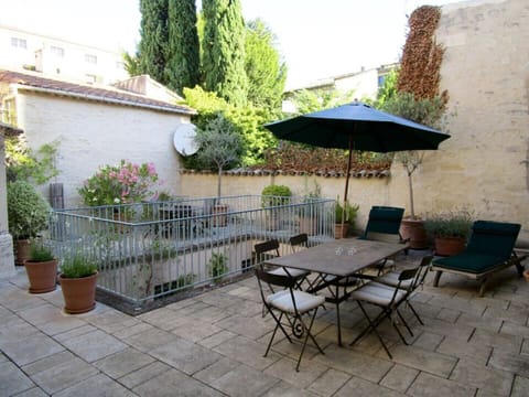 Maison Theodorit - spacious terrace