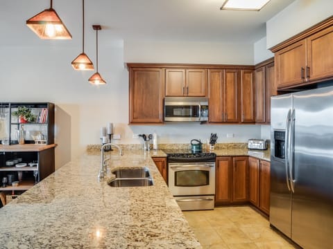 Condo 7302 - Fully Furnished Kitchen