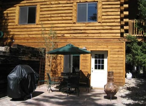 Entrance to Downstairs Aparment Area