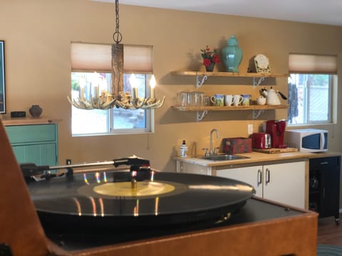 Listen to old school record collection!