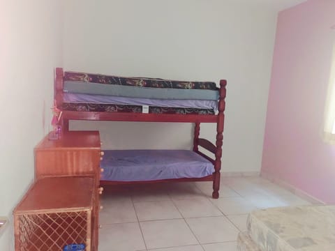 3 bedrooms, iron/ironing board, free WiFi