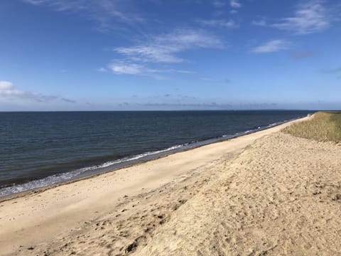 Beach nearby, sun loungers, beach towels