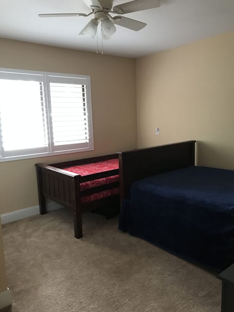 3 bedrooms, cribs/infant beds, free WiFi, bed sheets