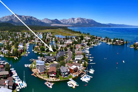 You will love how close this channel is to the Lake - three minutes!