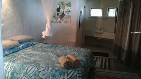 4 bedrooms, iron/ironing board, travel crib, bed sheets