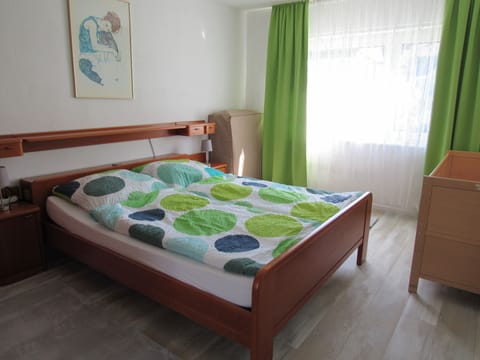 Iron/ironing board, cribs/infant beds, free WiFi, bed sheets