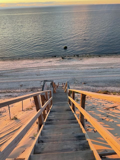 Beach nearby, beach towels