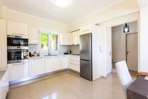 There is a fully equipped kitchen with branded electrics on each building.