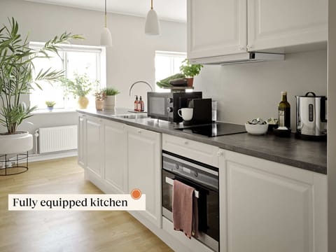 Fully equipped kitchen for you to enjoy a nice meal with family and friends.