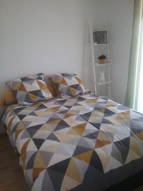 1 bedroom, iron/ironing board, bed sheets