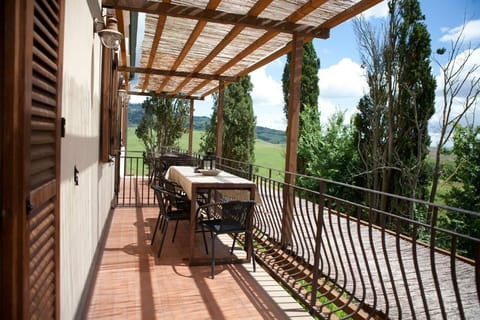 TUSCANY FOREVER RESIDENCE VILLA FAMIGLIA FIRST FLOOR APARTMENT no.7
Boutique holiday rental in Volterra