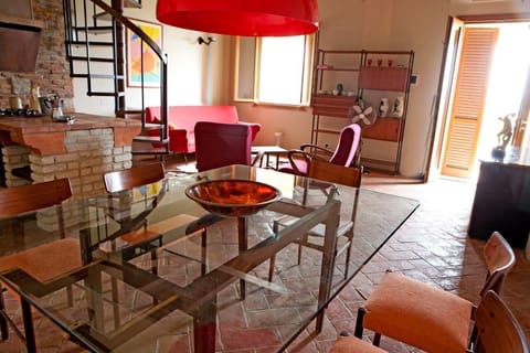 TUSCANY FOREVER RESIDENCE VILLA FAMIGLIA FIRST FLOOR APARTMENT no.7
Boutique holiday rental in Volterra