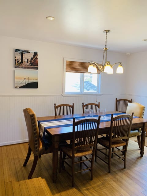 Dining Room Table - seating for 8