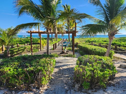 Beach nearby, sun loungers, beach umbrellas, beach towels