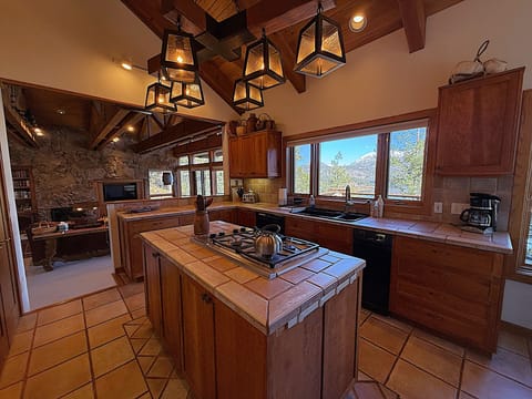 Fully Stocked Kitchen