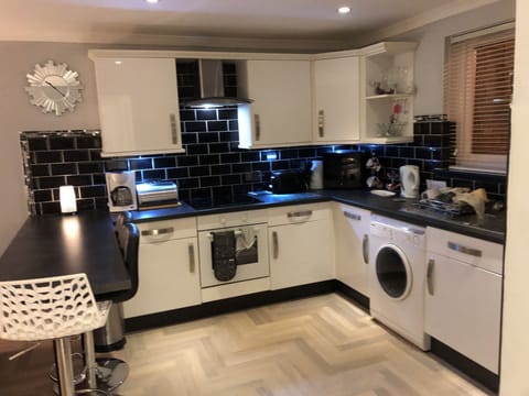 Wine and Dine in Style!