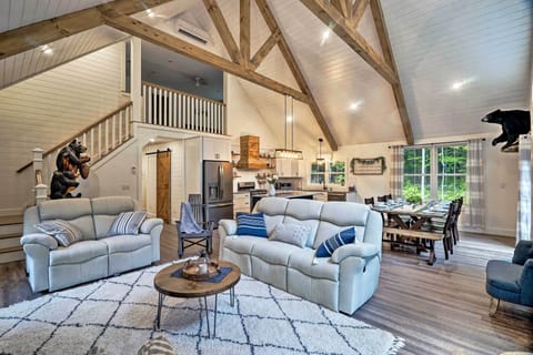 Living Room | Free WiFi