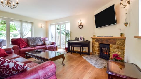 Living room, Gladstone Cottage, Bolthole Retreats