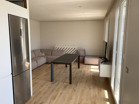 table for ! person max