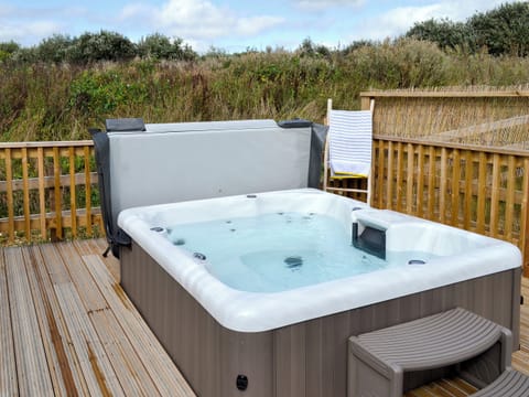 Hot tub | Hen Harrier Lodge, St Columb Major, near Padstow