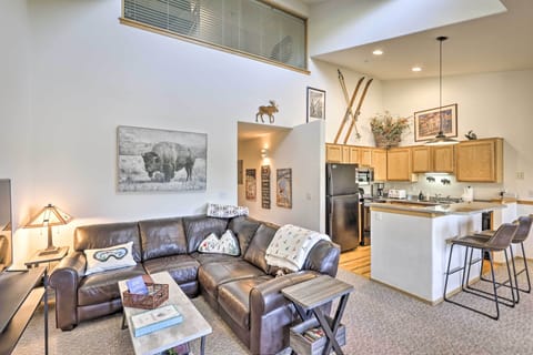 Silverthorne Vacation Rental | 3BR | 3BA | Stairs Required | 1,350 Sq Ft