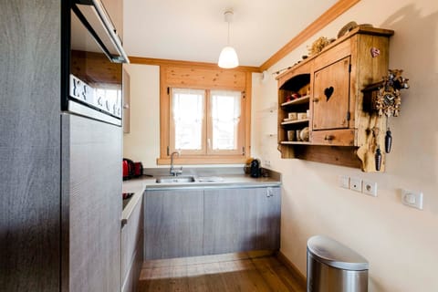 2182b7a0-a02f-4512-849a-830e565d9f86