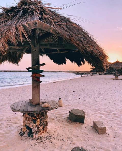 Beach nearby, sun loungers, beach towels