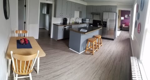 Large eat-in kitchen