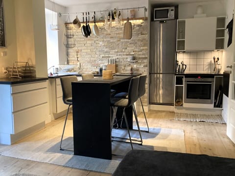 Dining Room, Kitchen