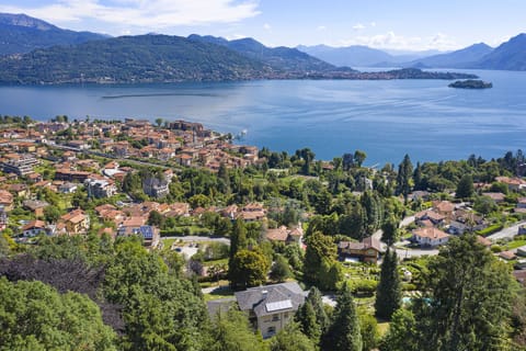 Villa Ermelinda - Baveno, Lake Maggiore - NORTHITALY VILLAS Vacation rentals