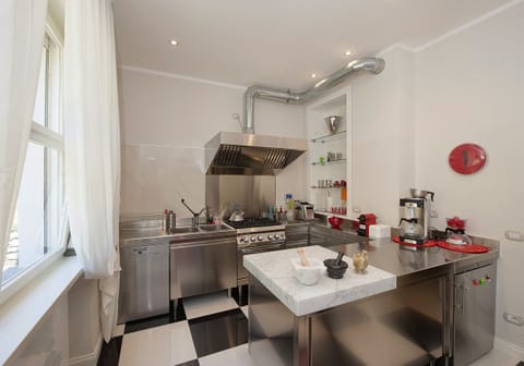 Villa Ermelinda - Baveno, Lake Maggiore - NORTHITALY VILLAS vacation rentals