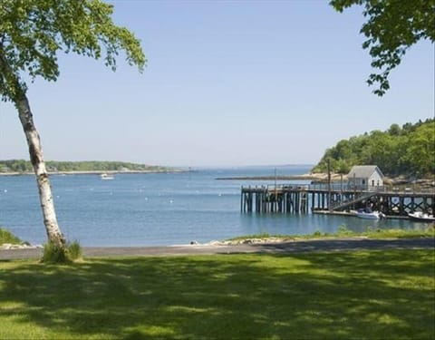 Refurbished Brick, Waterfront Home on Cushing's Island. House in Cushing Island